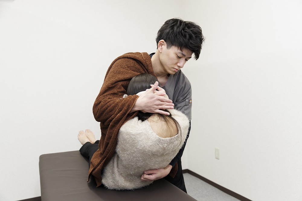 背骨・骨盤矯正で根本からアプローチ!