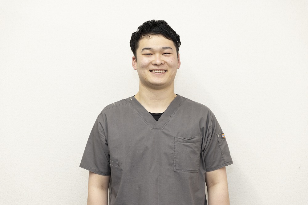 スタッフ 中尾寛朗 なかおひろあき
